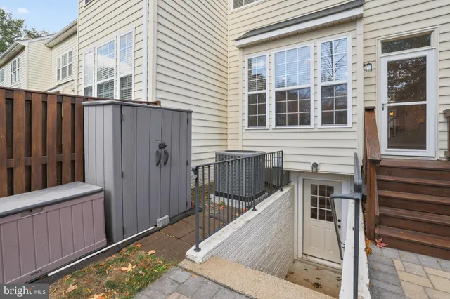 $3,500 | 401 Yorkshire Ridge Court, Purcellville, VA 20132