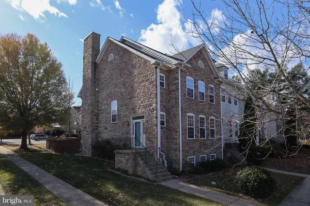 $3,500 | 401 Yorkshire Ridge Court, Purcellville, VA 20132