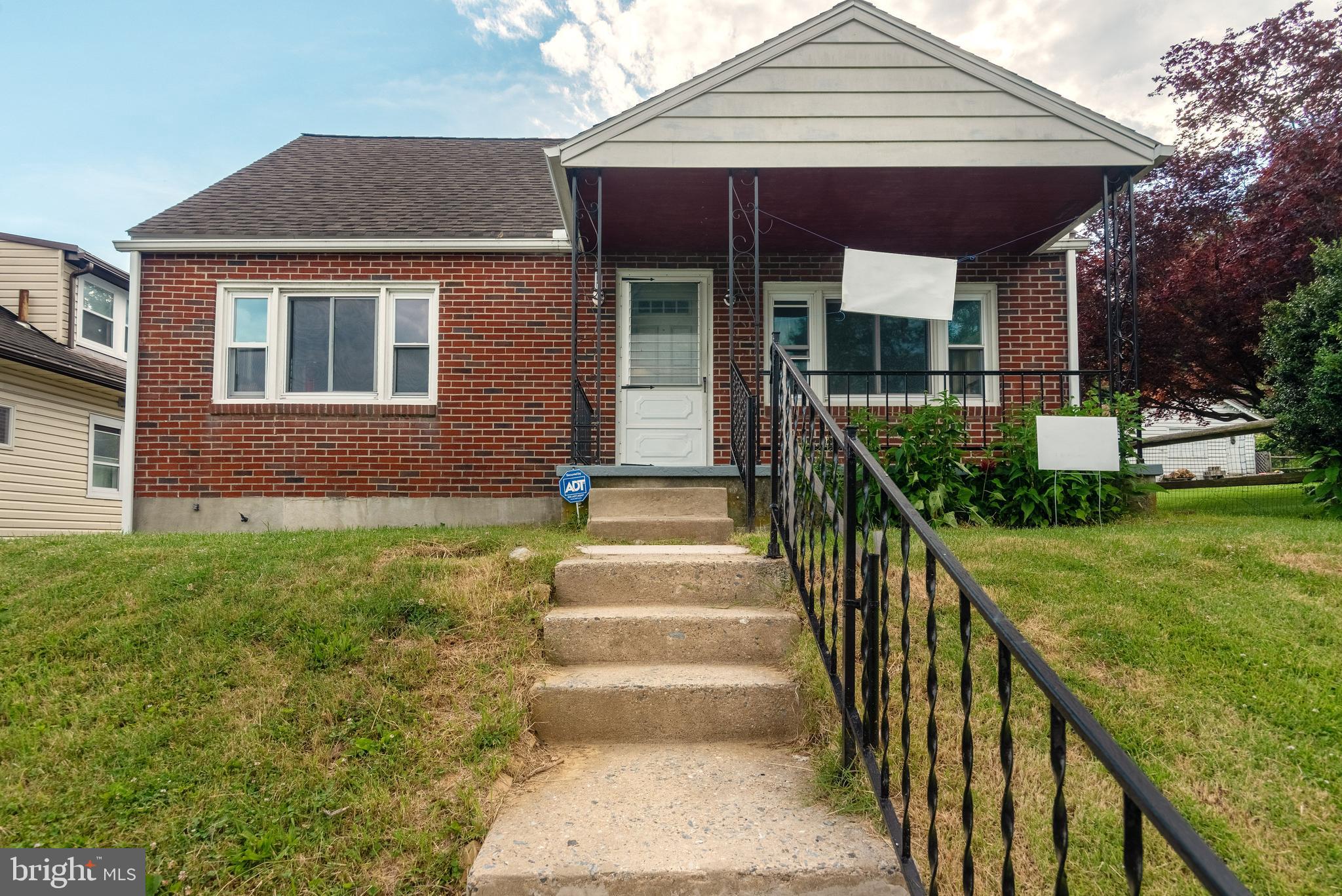 406 Summit Avenue Reading, PA 19607 - Photo 1 of 26 Gallery Image 1