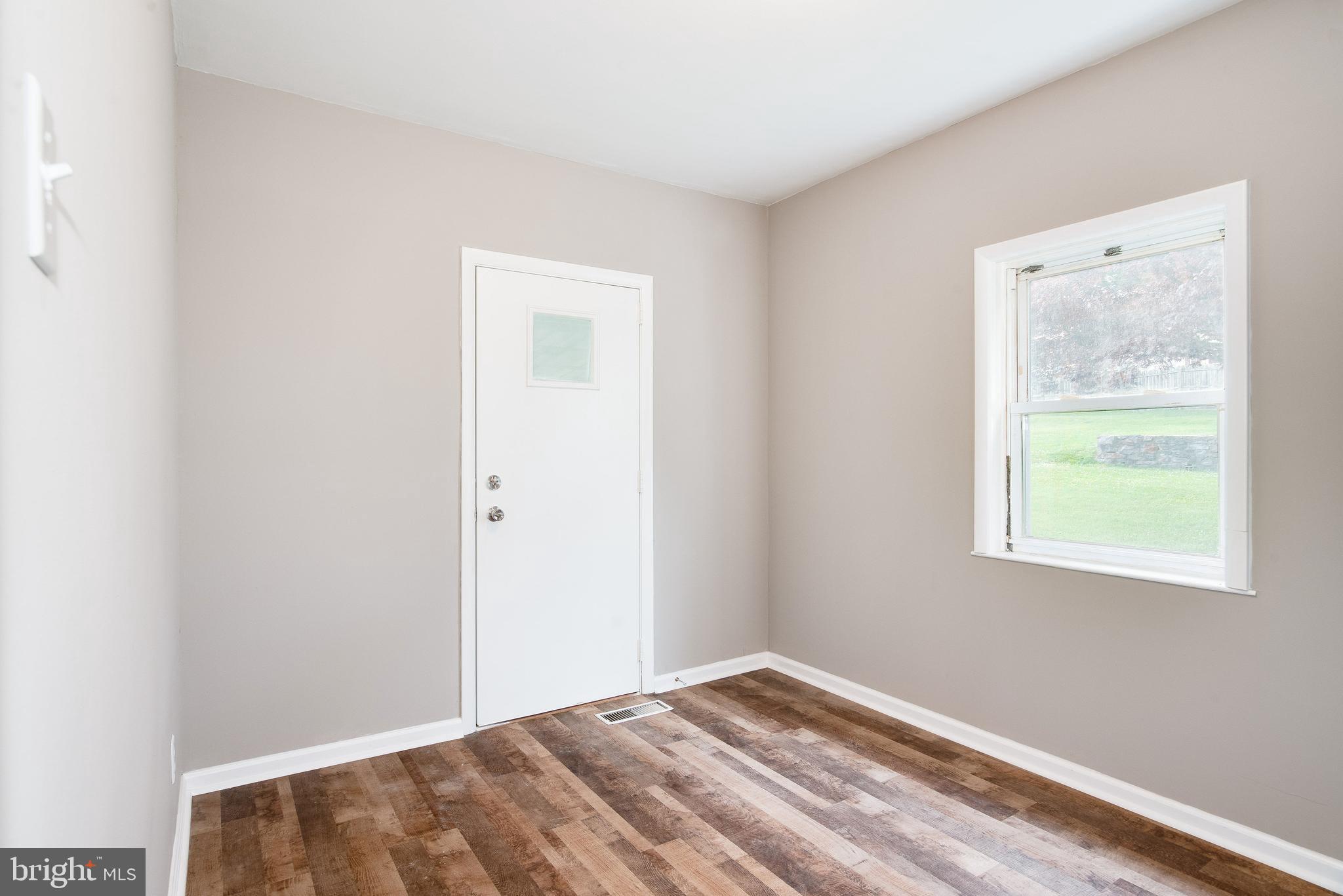 406 Summit Avenue Reading, PA 19607 - Photo 12 of 26 Gallery Image 12