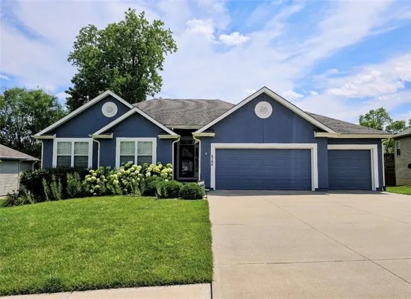 $519,000 | 4704 Donnelly Drive, St. Joseph, MO 64506