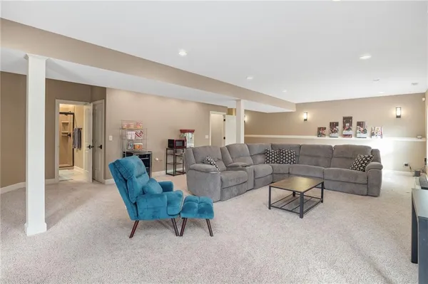 $519,000 | 4704 Donnelly Drive, St. Joseph, MO 64506