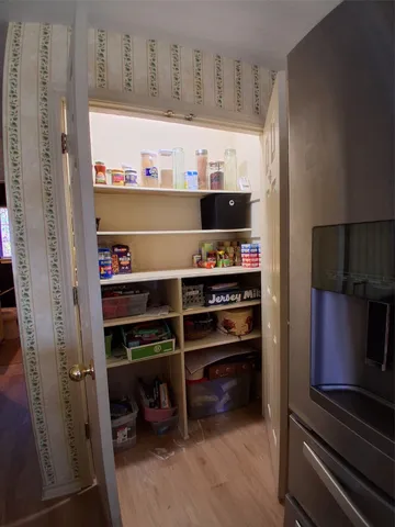 $420,000 | 913 Cherry Hills Drive, Huntsville, TX 77340