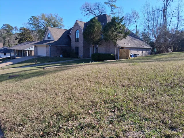 $420,000 | 913 Cherry Hills Drive, Huntsville, TX 77340