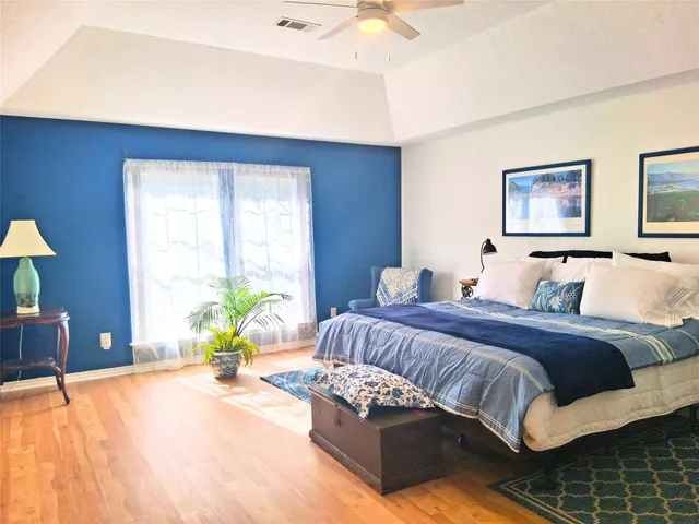 $420,000 | 913 Cherry Hills Drive, Huntsville, TX 77340