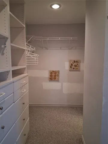 $420,000 | 913 Cherry Hills Drive, Huntsville, TX 77340