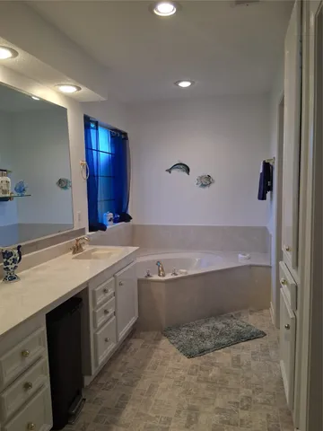 $420,000 | 913 Cherry Hills Drive, Huntsville, TX 77340