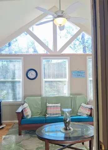 $420,000 | 913 Cherry Hills Drive, Huntsville, TX 77340