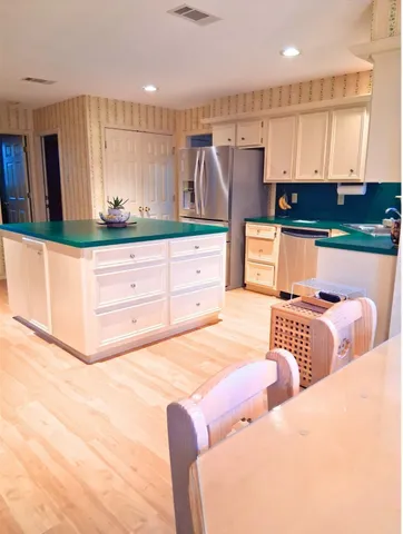 $420,000 | 913 Cherry Hills Drive, Huntsville, TX 77340