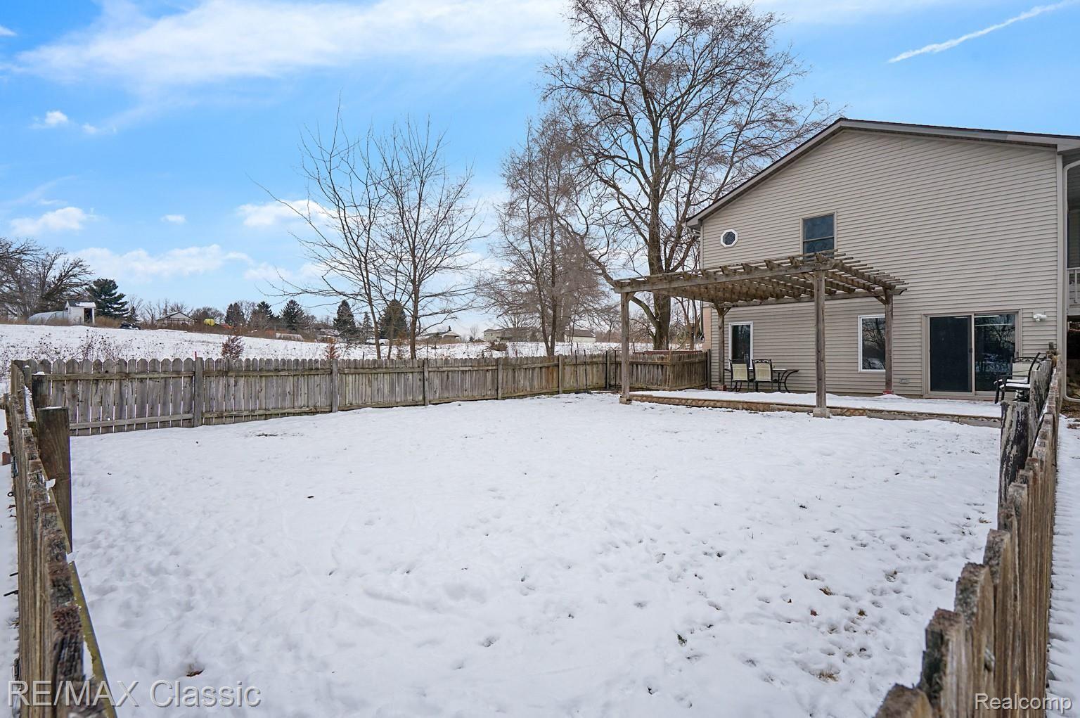 8725 Harris Road Dexter, MI 48130 - Photo 37 of 41 DSC05415.jpg
