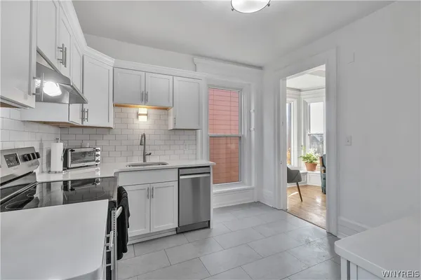 $1,475 | 617 Niagara Street, Unit 2, Buffalo, NY 14201