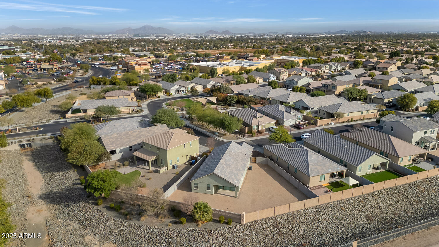 2405 East Beverly Road Phoenix, AZ 85042 - Photo 23 of 31 2405 E Beverly Rd-large-023-002-2405 E B