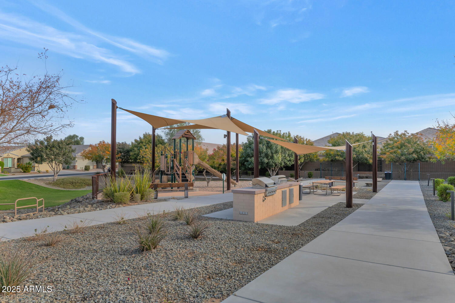 2405 East Beverly Road Phoenix, AZ 85042 - Photo 29 of 31 2405 E Beverly Rd-large-029-017-2405 E B