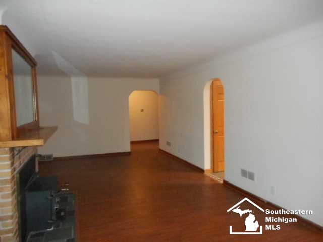 9226 Douglas Road Temperance, MI 48182 - Photo 6 of 17 Gallery Image 6