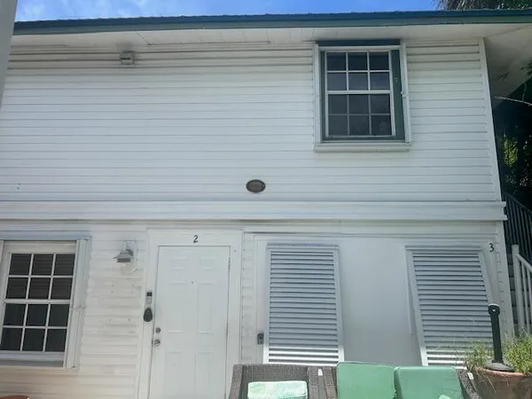 $1,800 | 727 Penn Street, Unit 2, West Palm Beach, FL 33401
