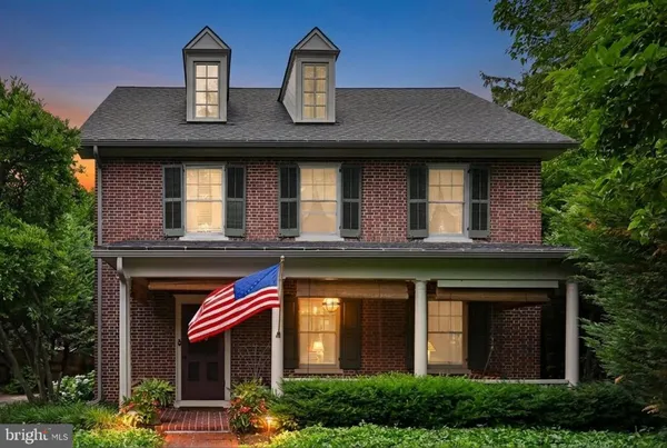 $495,000 | 11 Union Avenue, New Holland, PA 17557