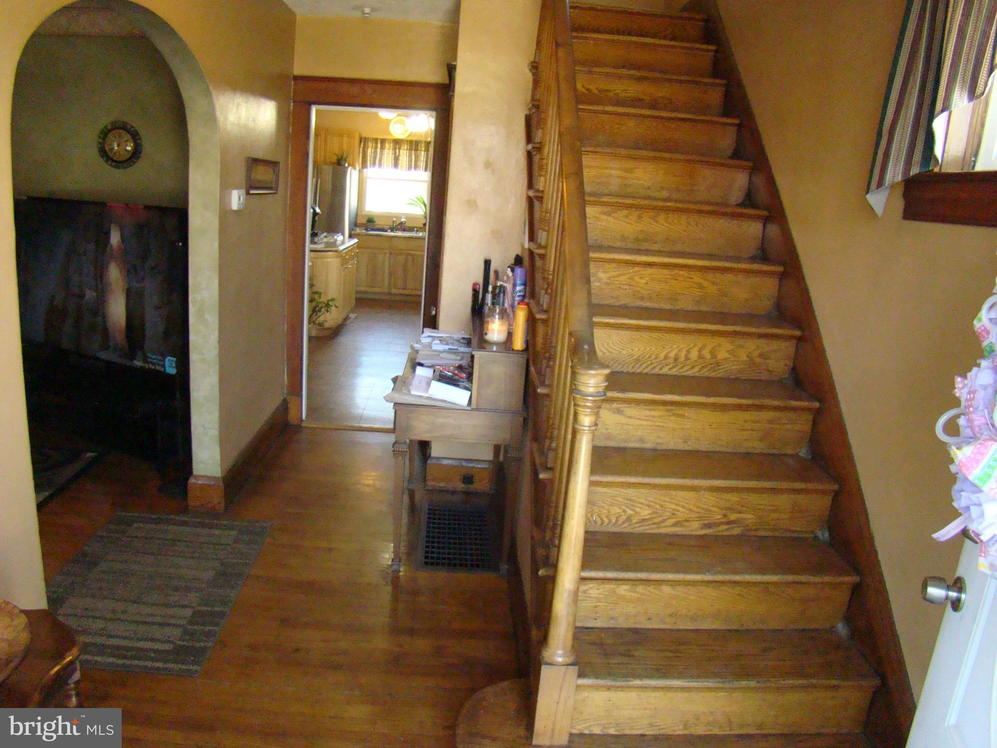 3032 Dunleer Road Baltimore, MD 21222 - Photo 19 of 29 Foyer w BEAUTIFUL wood finishings