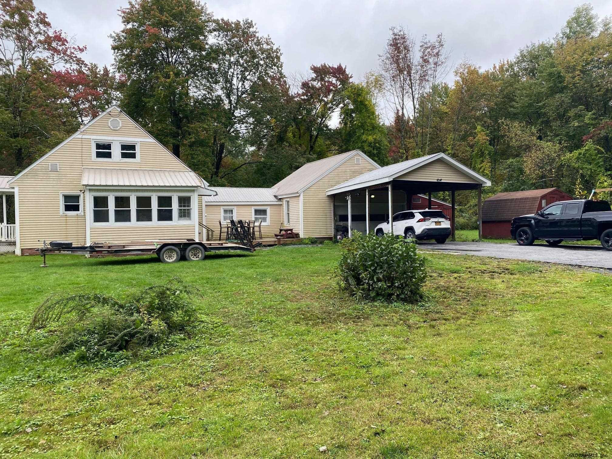 233 Fort Edward Road Moreau, NY 12828 - Photo 3 of 17 Photo 3