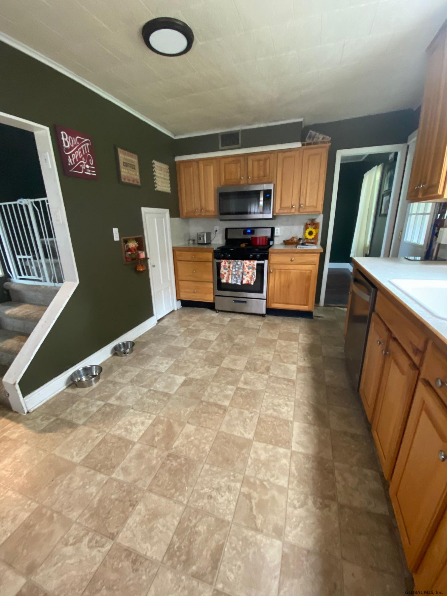233 Fort Edward Road Moreau, NY 12828 - Photo 6 of 17 Photo 6