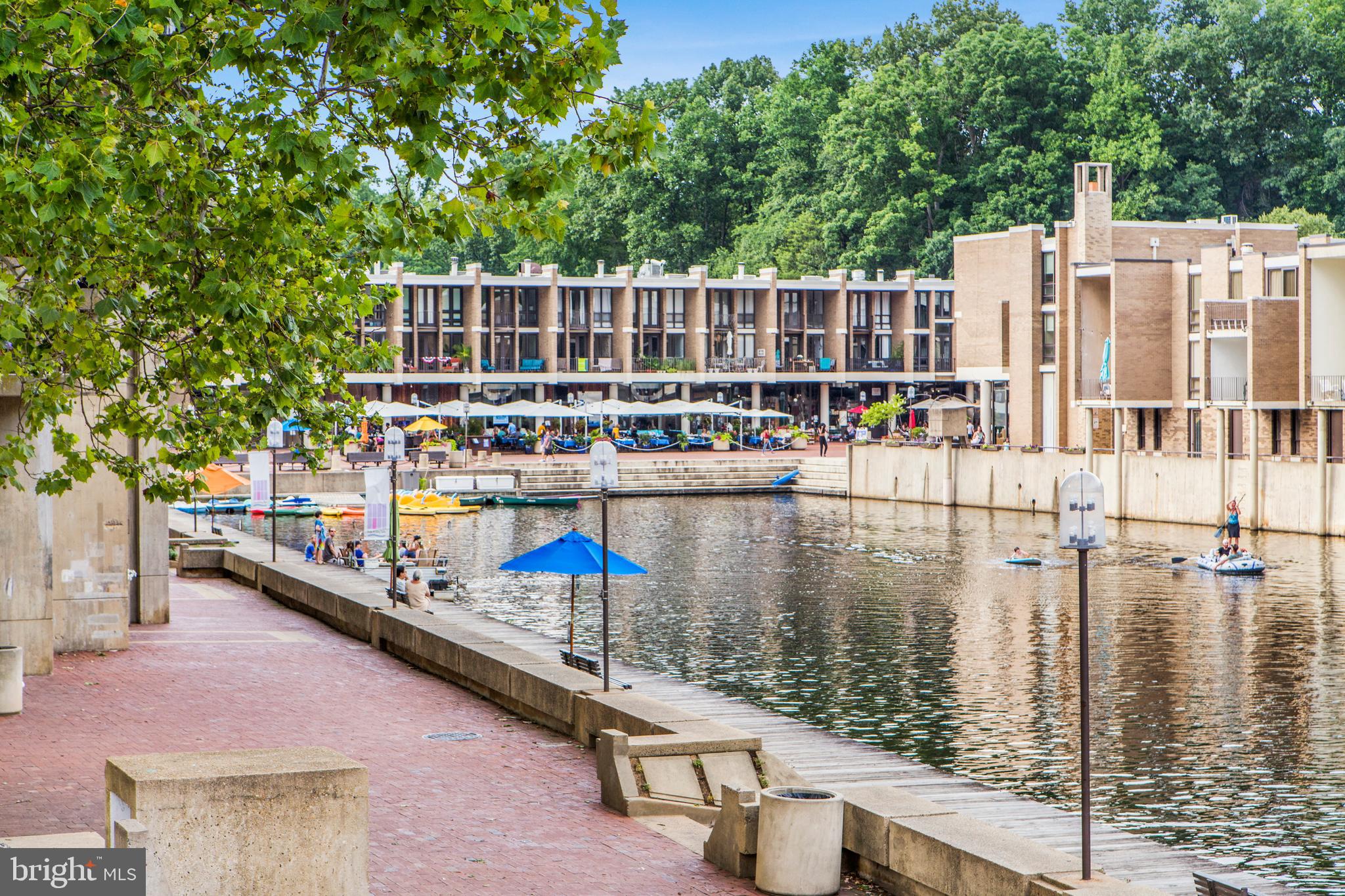 1645 Bandit Loop Reston, VA 20190 - Photo 31 of 60