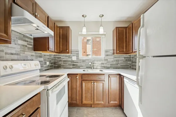 $165,000 | 266 12th Street, Unit 3A, Wheeling, IL 60090