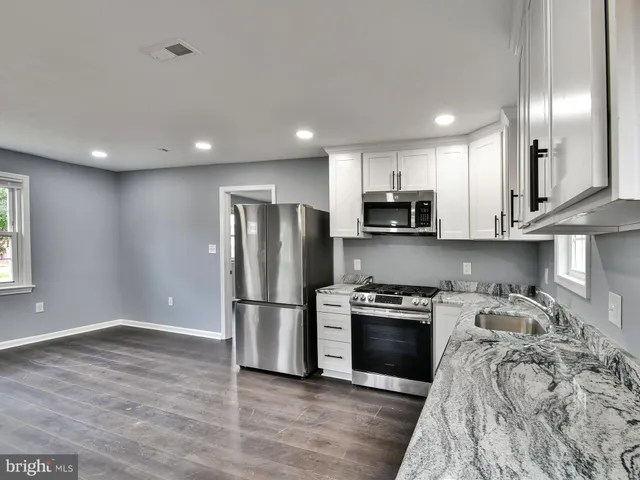 $3,600 | 7409 Buchanan Street, Hyattsville, MD 20784