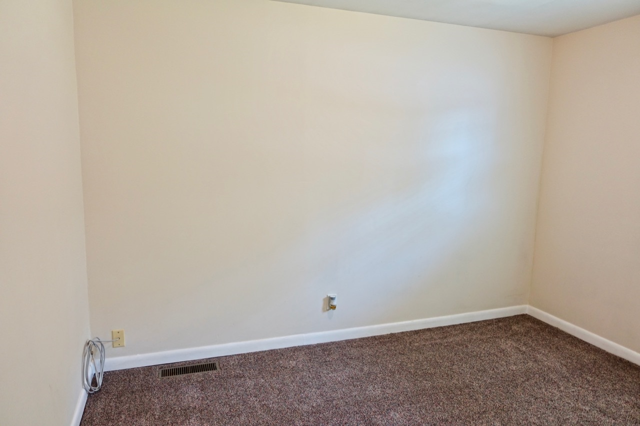 111 North Ridge Road Muncie, IN 47304 - Photo 17 of 25 Gallery Image 17