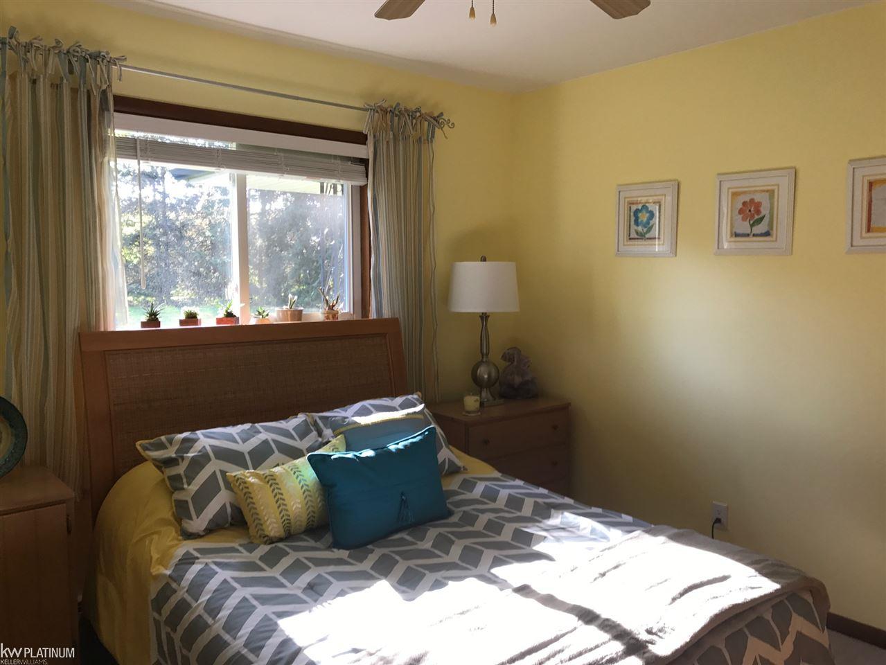 53833 Ridge Road New Baltimore, MI 48047 - Photo 25 of 47