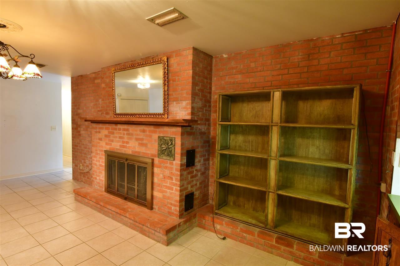1003 North Pine Street Foley, AL 36535 - Photo 6 of 44