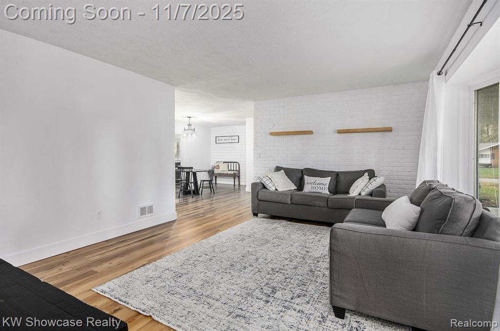 23948 Glen Ridge Court Novi, MI 48375 - Photo 8 of 35