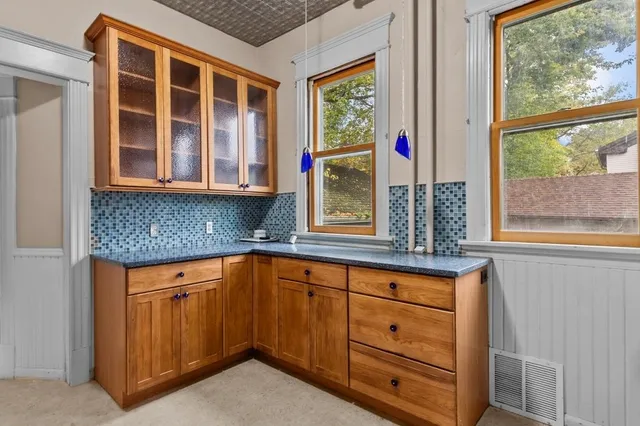 $299,900 | 691 Franklin Street, Oshkosh, WI 54901