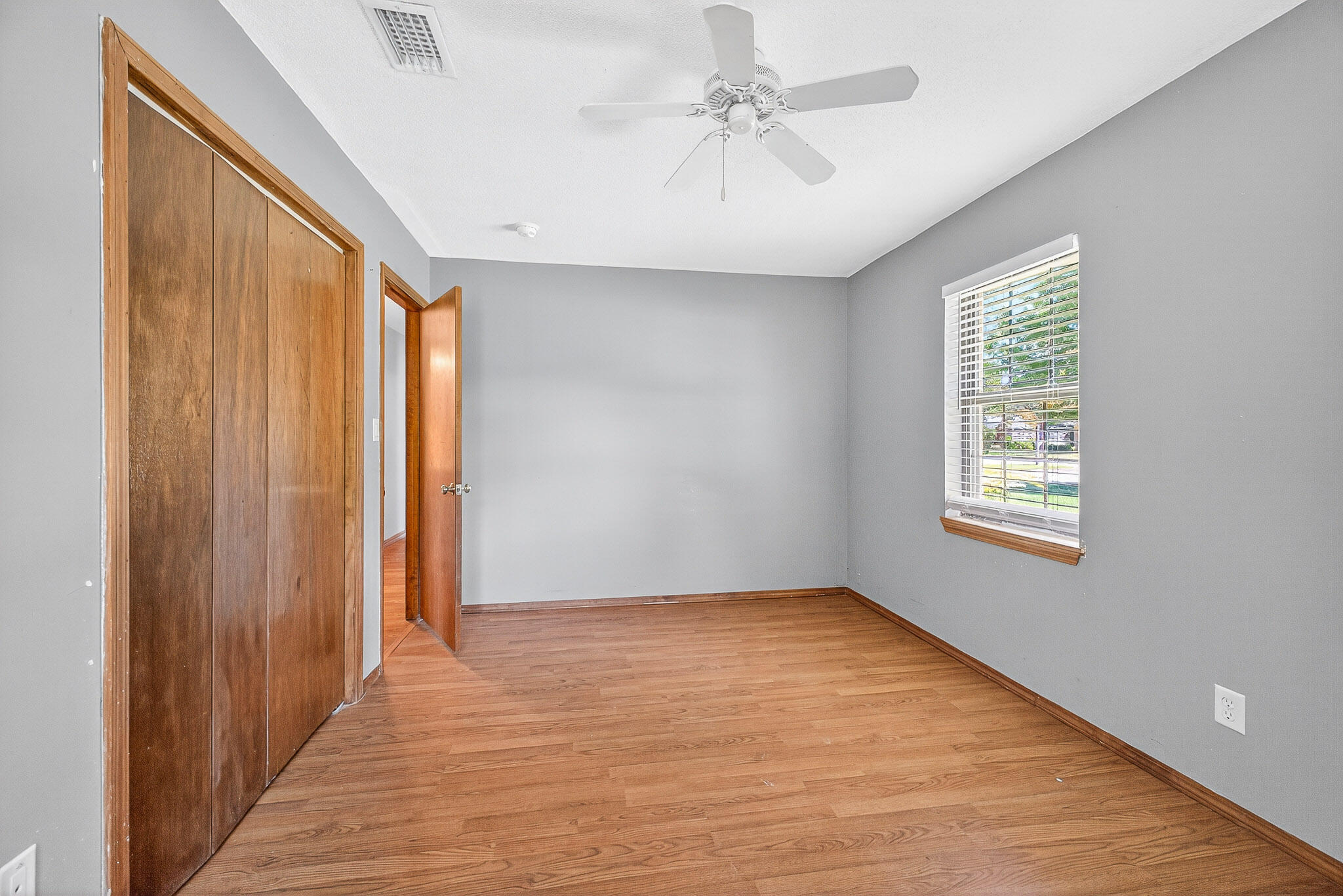 121 Boyce Road Shalimar, FL 32579 - Photo 17 of 34 a view of an empty room with a window