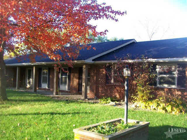 128 Brandywine Lane Decatur, IN 46733 - Photo 1 of 20