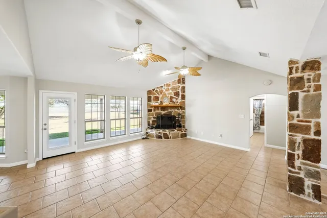 $689,900 | 3362 Abbott Road, St. Hedwig, TX 78152