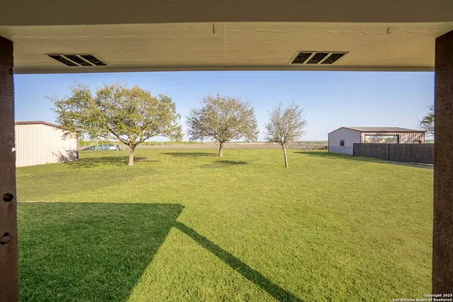 $689,900 | 3362 Abbott Road, St. Hedwig, TX 78152