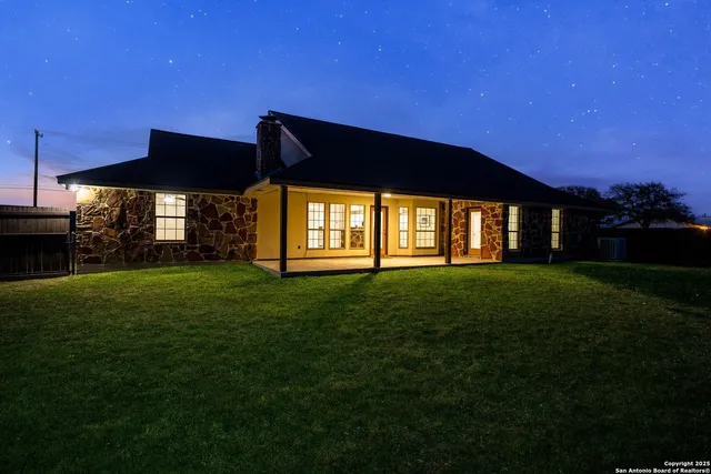 $689,900 | 3362 Abbott Road, St. Hedwig, TX 78152