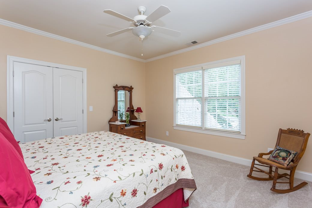 7220 Sunset Glen Point Raleigh, NC 27614 - Photo 17 of 25 This bedroom faces North and stays bright all day. Bedroom 3