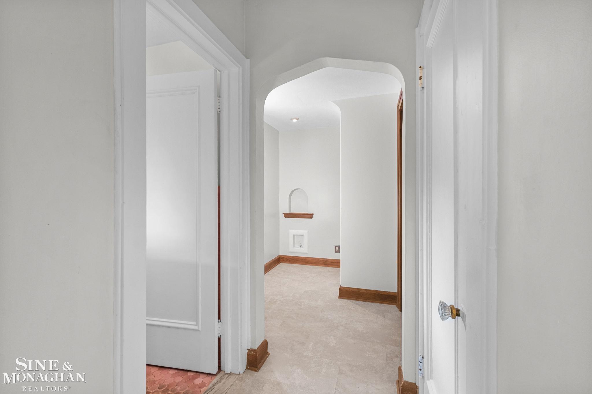 502 Pemberton Road Grosse Pointe, MI 48230 - Photo 26 of 71 50189038-984d6677-2108-4739-a5ba-329aa498800e.JPG