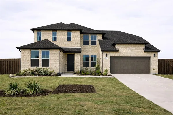 $680,000 | 203 Lennon Drive, Hickory Creek, TX 75065