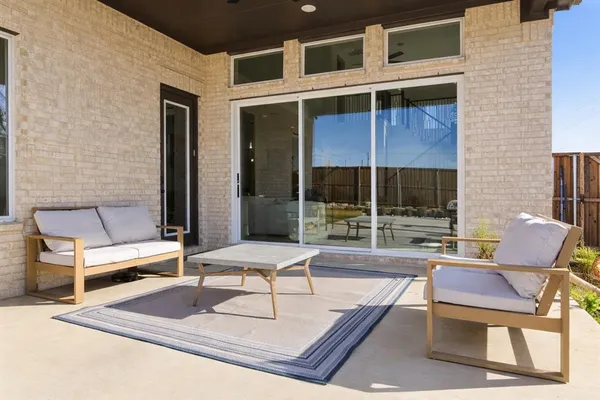 $680,000 | 203 Lennon Drive, Hickory Creek, TX 75065