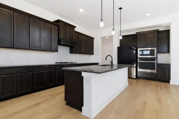 $680,000 | 203 Lennon Drive, Hickory Creek, TX 75065