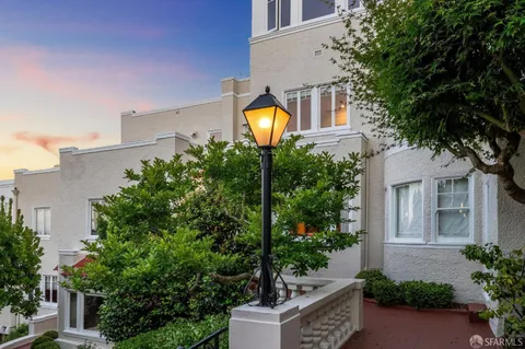 $2,995,000 | 1127 Greenwich Street, San Francisco, CA 94109
