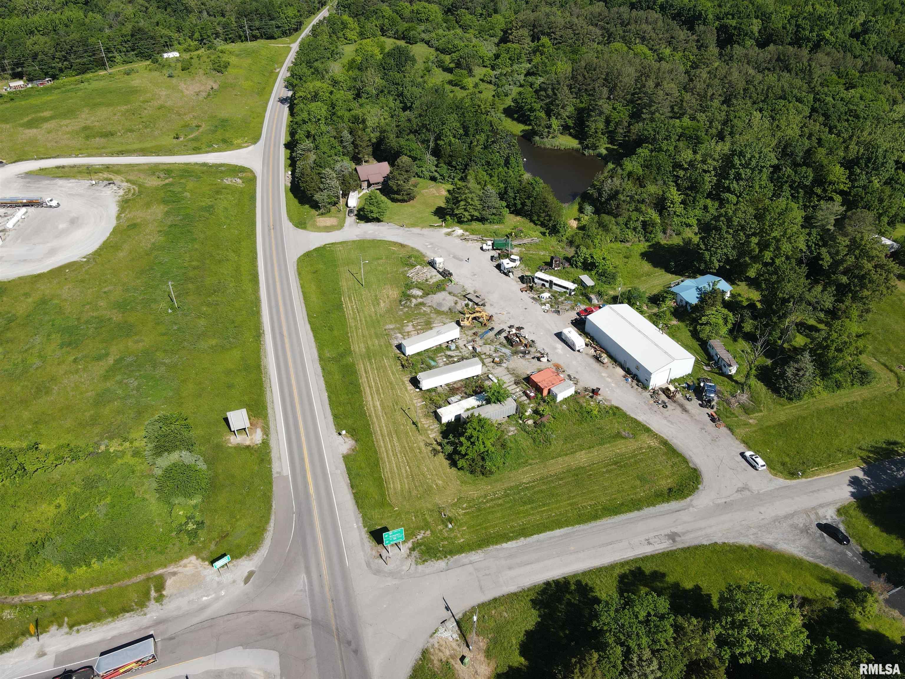 1921 Grange Hall Road Marion, IL 62959 - Photo 16 of 20