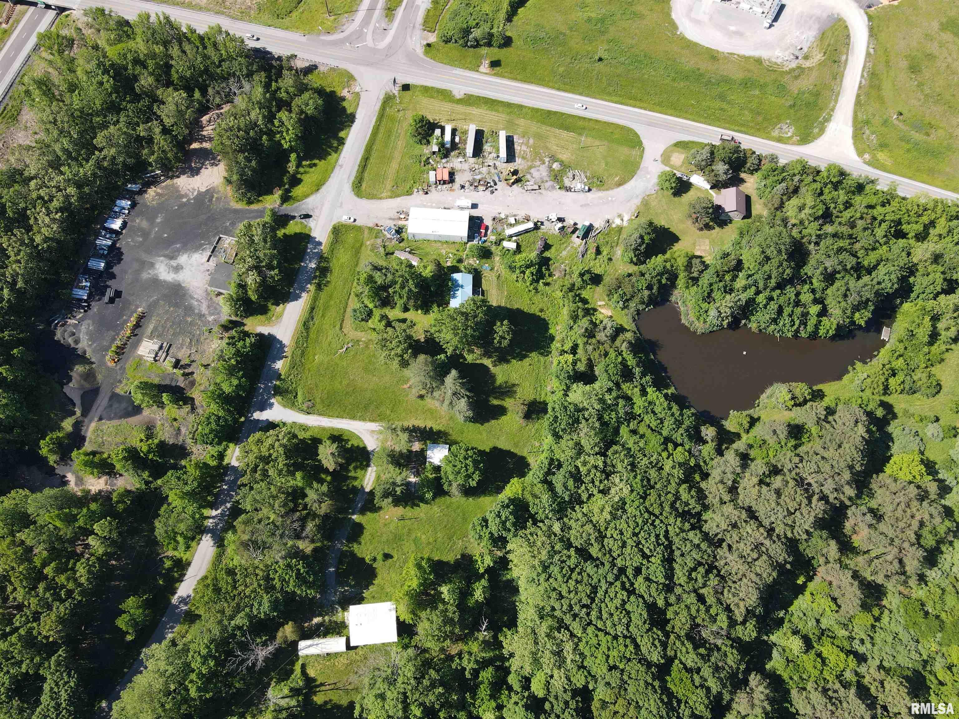 1921 Grange Hall Road Marion, IL 62959 - Photo 7 of 20