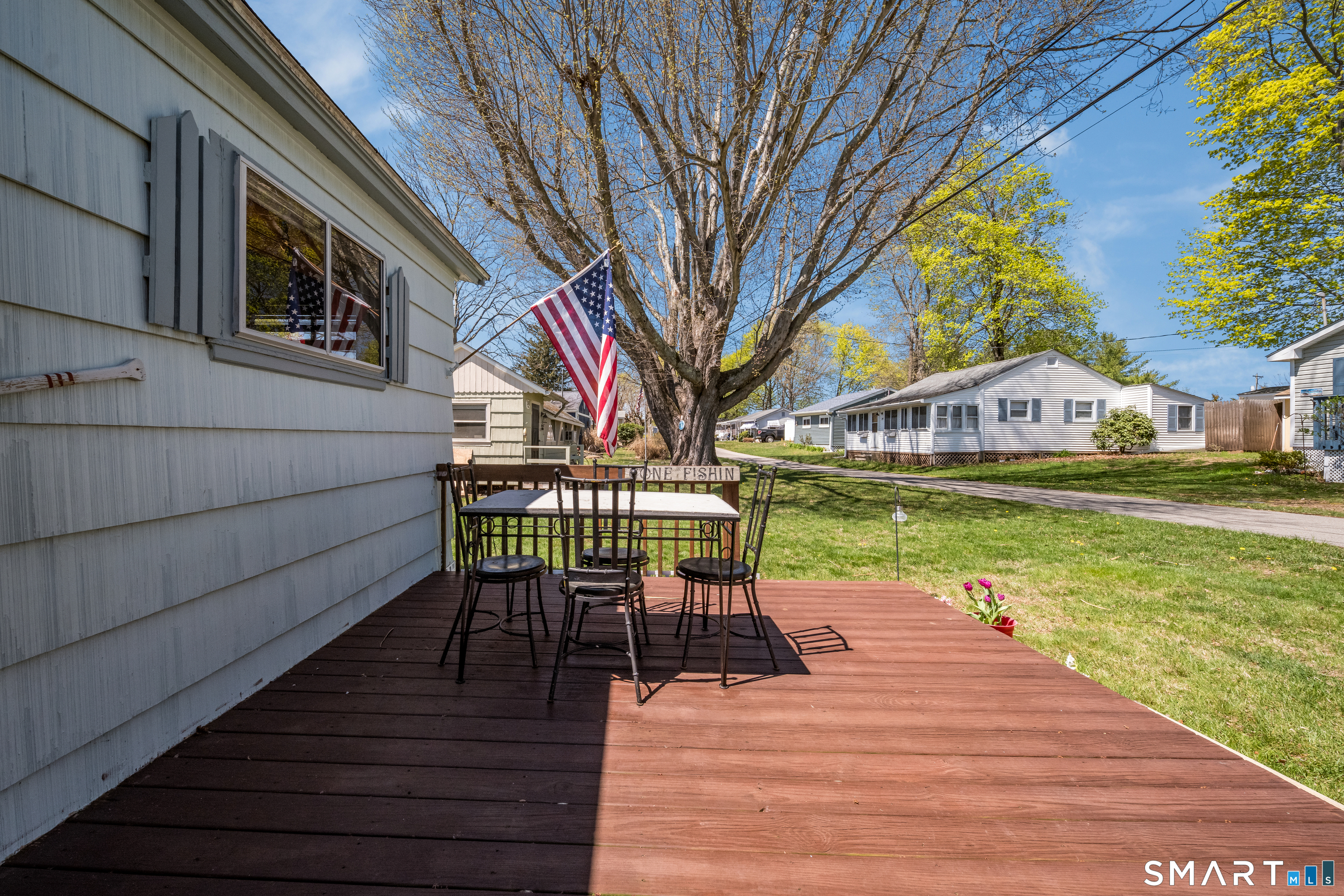32 North Street Madison, CT 06443 - Photo 6 of 20 Hoping to catch some rays? Lots of sun here!