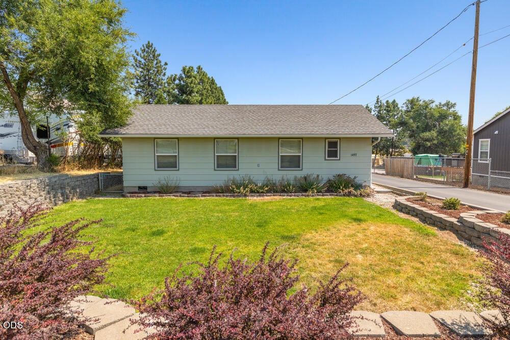 1457 Homedale Road Klamath Falls, OR 97603 - Photo 1 of 37 Gallery Image 1