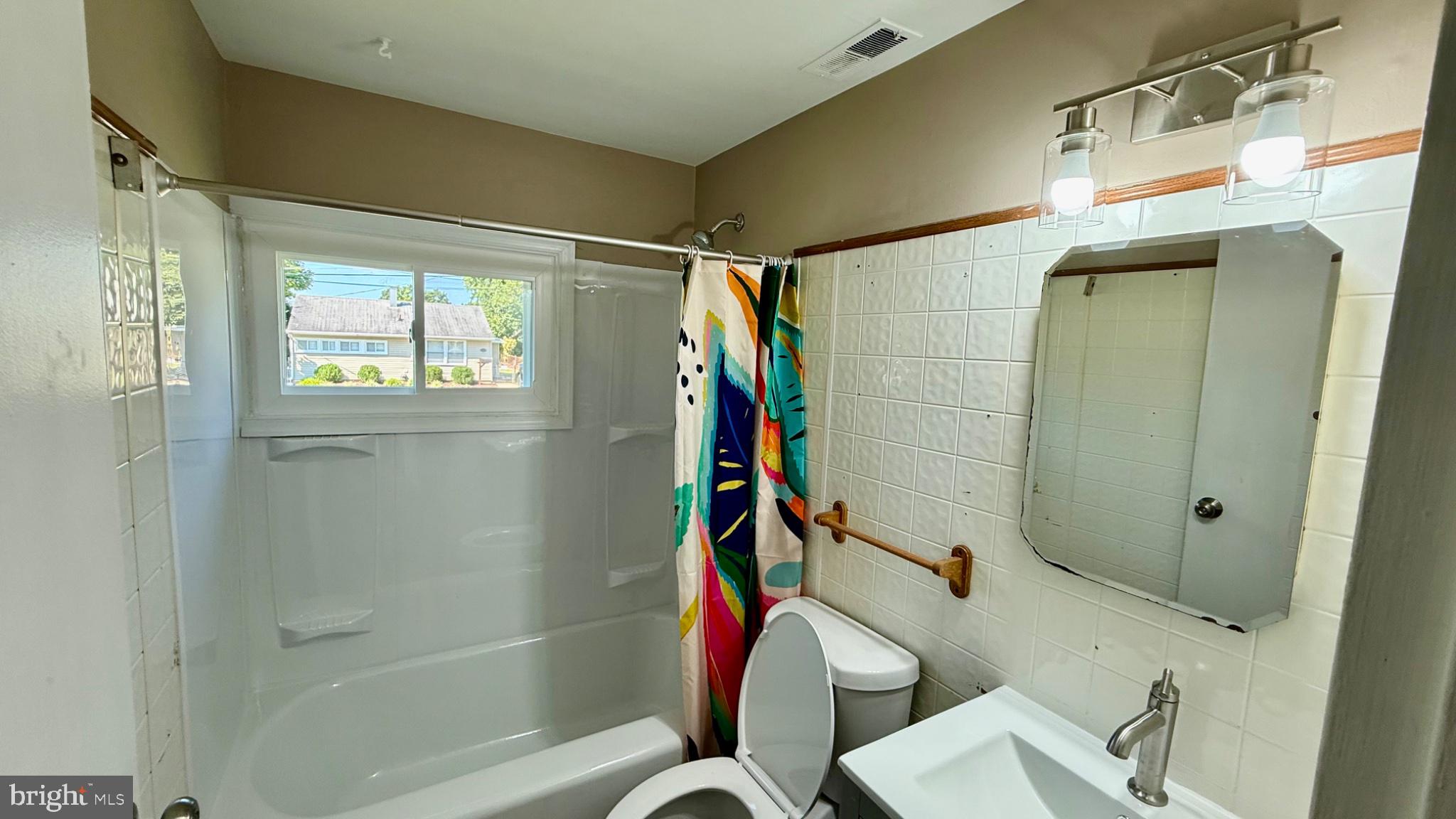 2429 Brunswick Road Baltimore, MD 21227 - Photo 14 of 29 Gallery Image 14