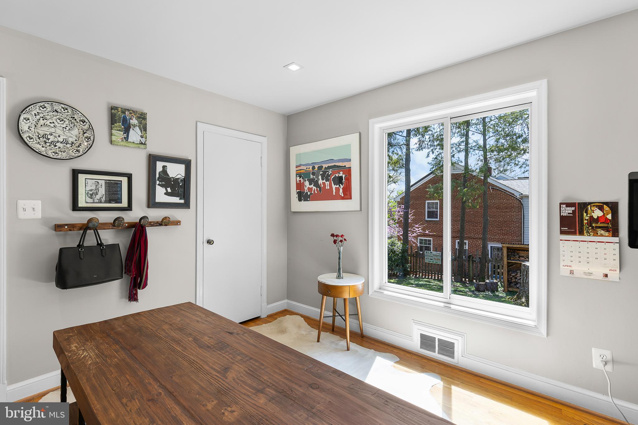 6492 Little Falls Road Arlington, VA 22213 - Photo 19 of 45 (makes a great office or den)