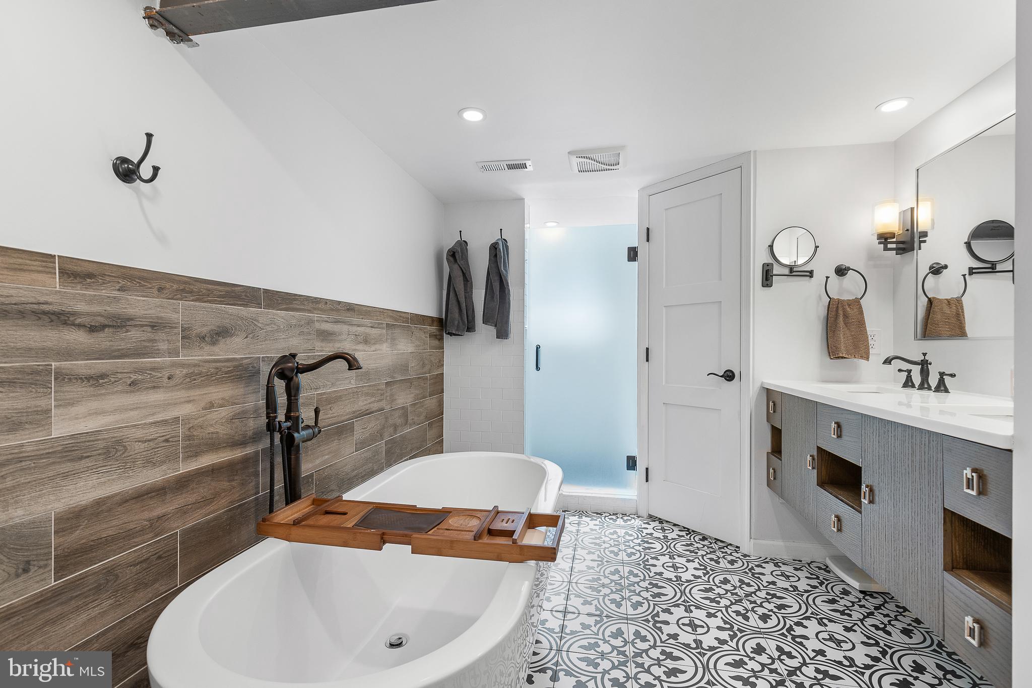 6492 Little Falls Road Arlington, VA 22213 - Photo 27 of 45 Love the art deco tiled floor