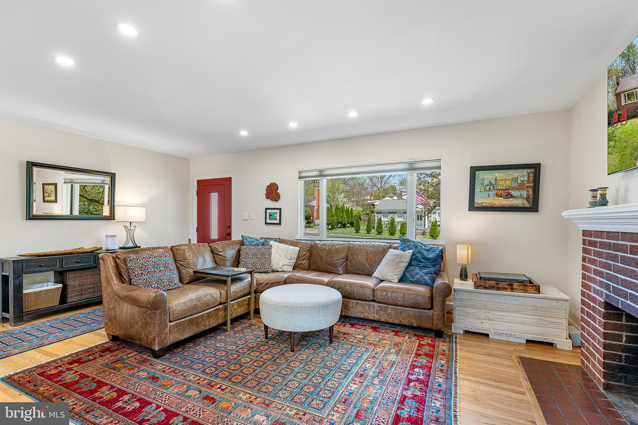 6492 Little Falls Road Arlington, VA 22213 - Photo 6 of 45 Great space in this living room
